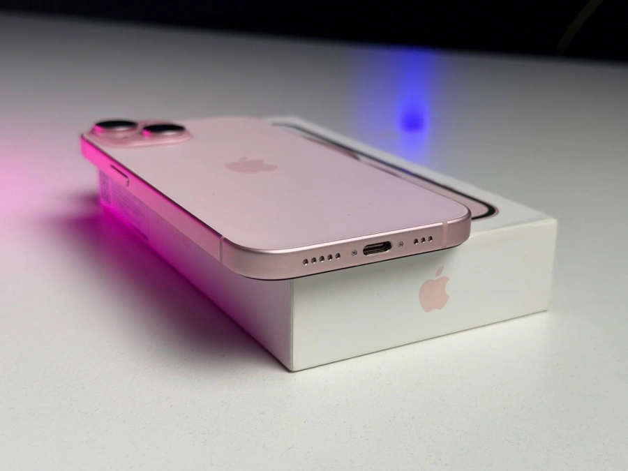 ВЖИВАНИЙ Б/У Apple iPhone 15 128GB Pink (MTP13) - Состояние: идеальный | Аккумулятор: 88% | Комплектация: полный | Гарантия: 3 мес.