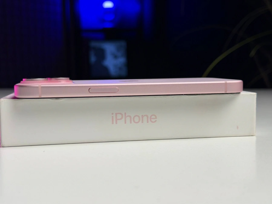 ВЖИВАНИЙ Б/У Apple iPhone 15 128GB Pink (MTP13) - Состояние: идеальный | Аккумулятор: 88% | Комплектация: полный | Гарантия: 3 мес.