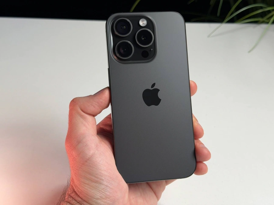 ВЖИВАНИЙ Б/У Apple iPhone 15 Pro 128GB Black Titanium (MTUV3) - Состояние: идеальный | Аккумулятор: 89% | Комплектация: iPhone, кабель | Гарантия: 3 мес.