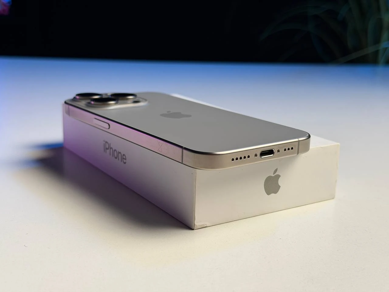 ВЖИВАНИЙ Б/У Apple iPhone 15 Pro 128GB Natural Titanium (MTUX3) - Состояние: хороший | Аккумулятор: 100% | Комплектация: полный | Гарантия: 3 мес.