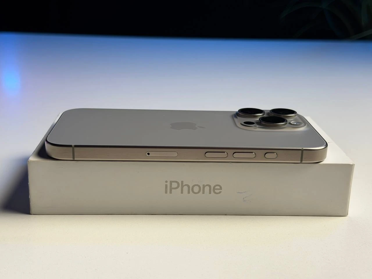 ВЖИВАНИЙ Б/У Apple iPhone 15 Pro 128GB Natural Titanium (MTUX3) - Состояние: хороший | Аккумулятор: 100% | Комплектация: полный | Гарантия: 3 мес.