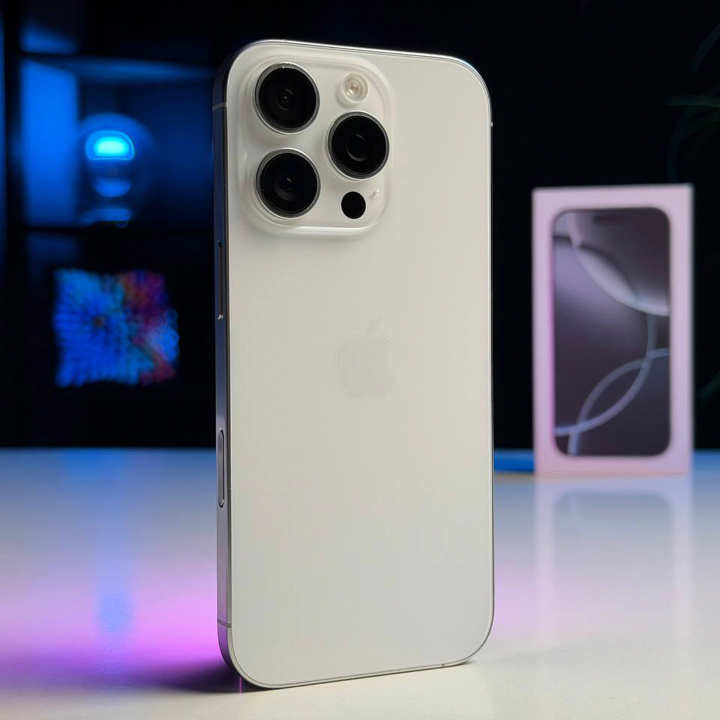 ВЖИВАНИЙ Б/У Apple iPhone 16 Pro 128GB White Titanium (MYNE3) - Состояние: хороший | Аккумулятор: 92% | Комплектация: полный | Гарантия: 3 мес.