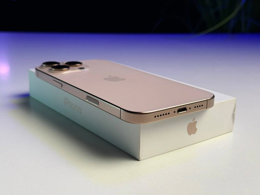 ВЖИВАНИЙ Б/У Apple iPhone 16 Pro Max 512GB Desert Titanium (MYX23) - Стан: гарний | Акумулятор: 89% | Комплектація: повний | Гарантія: 3 міс.