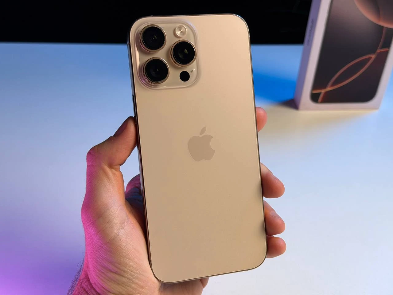 ВЖИВАНИЙ Б/У Apple iPhone 16 Pro Max 512GB Desert Titanium (MYX23) - Состояние: удовлетворительный | Аккумулятор: 89% | Комплектация: полный | Гарантия: 3 мес.