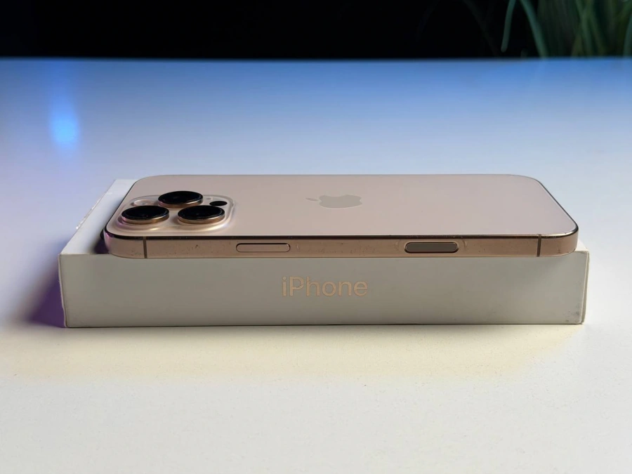 ВЖИВАНИЙ Б/У Apple iPhone 16 Pro Max 512GB Desert Titanium (MYX23) - Состояние: удовлетворительный | Аккумулятор: 89% | Комплектация: полный | Гарантия: 3 мес.