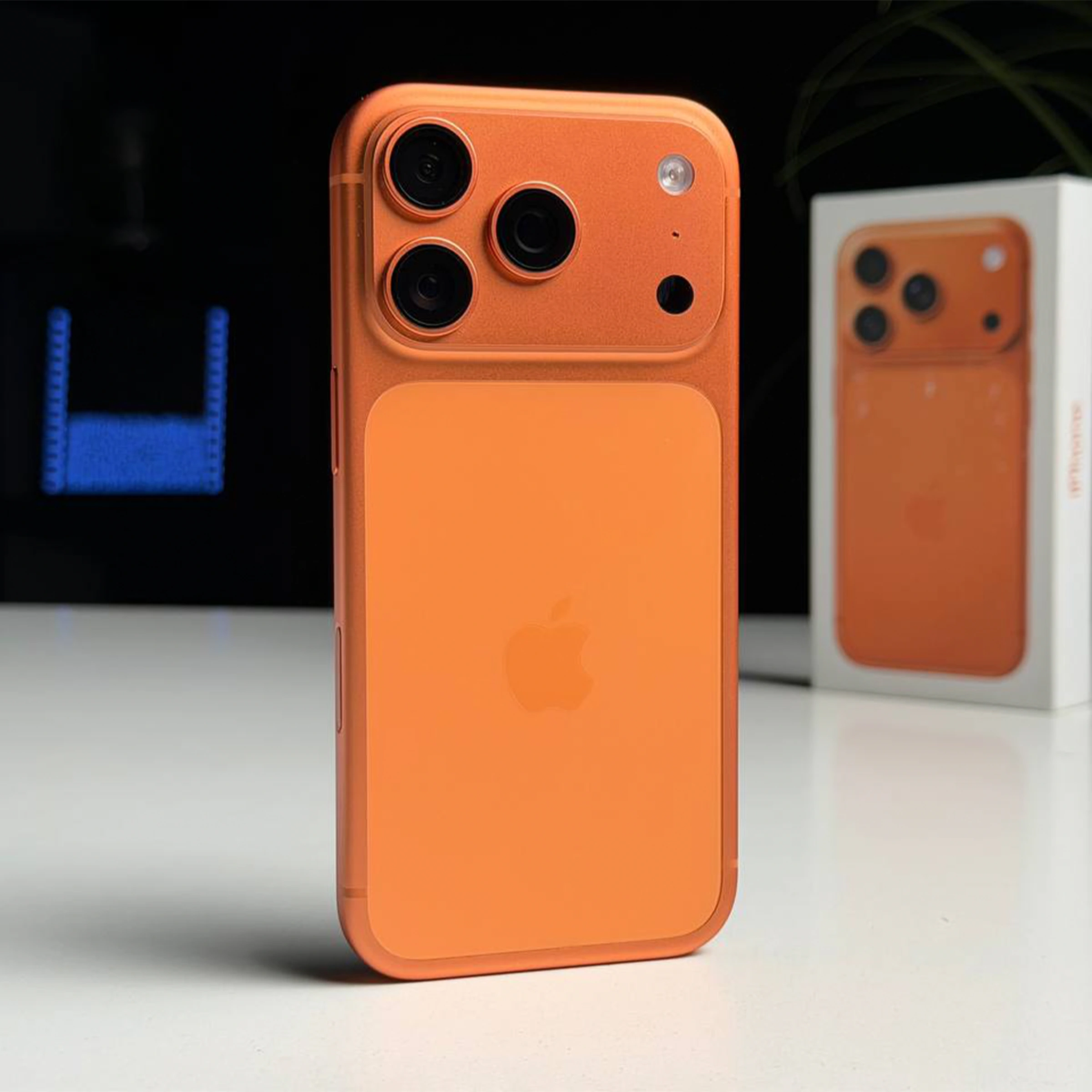 ВЖИВАНИЙ Б/У Apple iPhone 17 Pro 256GB Cosmic Orange (MG8H4) - Состояние: хороший | Аккумулятор: 100% | Комплектация: полный | Гарантия: 3 мес. ВЖИВАНИЙ Б/У Apple iPhone 17 Pro 256GB Cosmic Orange (MG8H4) - Состояние: хороший | Аккумулятор: 100% | Комплектация: полный | Гарантия: 3 мес.
