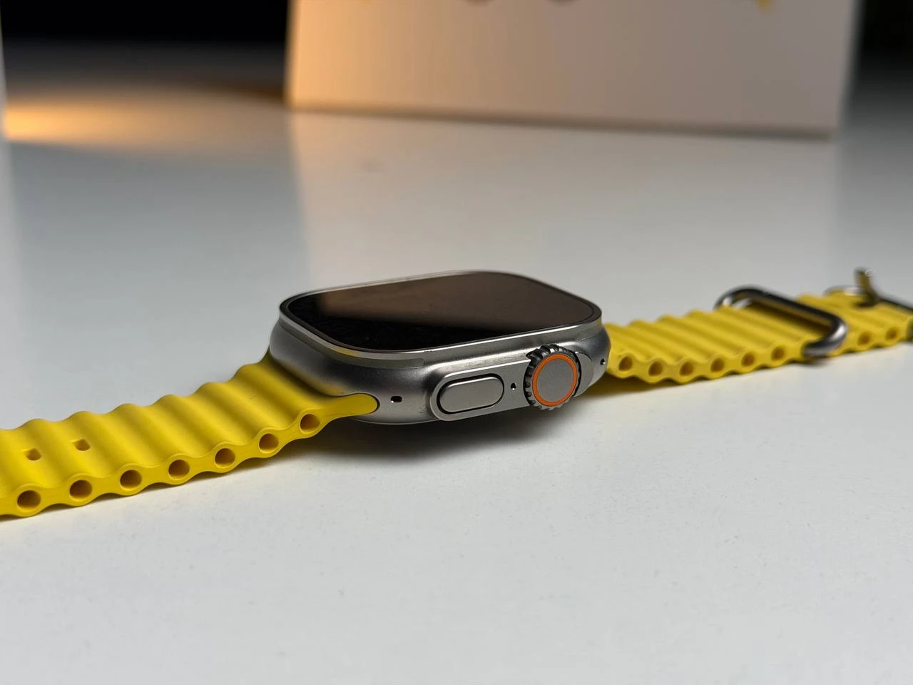ВЖИВАНИЙ Б/У Apple Watch Ultra GPS + Cellular 49mm Titanium Case with Yellow Ocean Band (MNH93, MNHG3) - Состояние: хороший | Аккумулятор: 100% | Комплектация: полный | Гарантия: 3 мес.