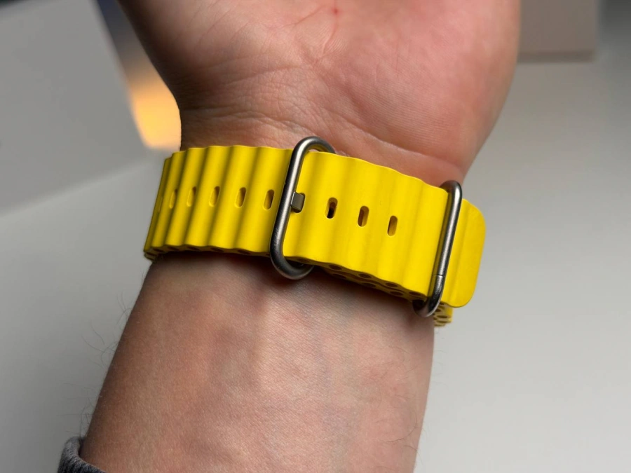 ВЖИВАНИЙ Б/У Apple Watch Ultra GPS + Cellular 49mm Titanium Case with Yellow Ocean Band (MNH93, MNHG3) - Состояние: хороший | Аккумулятор: 100% | Комплектация: полный | Гарантия: 3 мес.