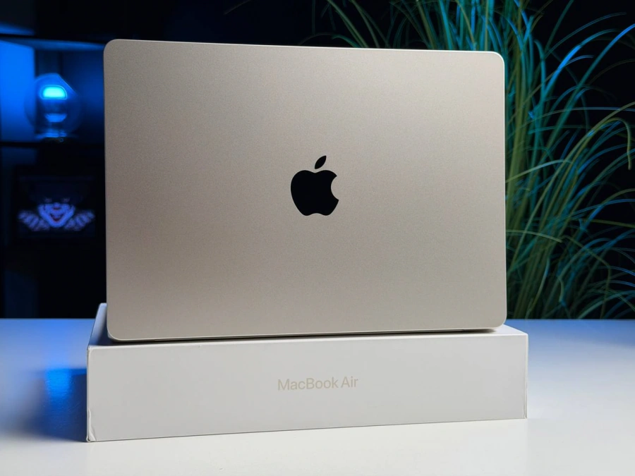 ВЖИВАНИЙ Б/У MacBook Air 13.6" M2/8CPU/8GPU/8GB/256GB Silver 2022 (MLXY3) - Состояние: хороший | Аккумулятор: 91% | Комплектация: полный | Гарантия: 3 мес.