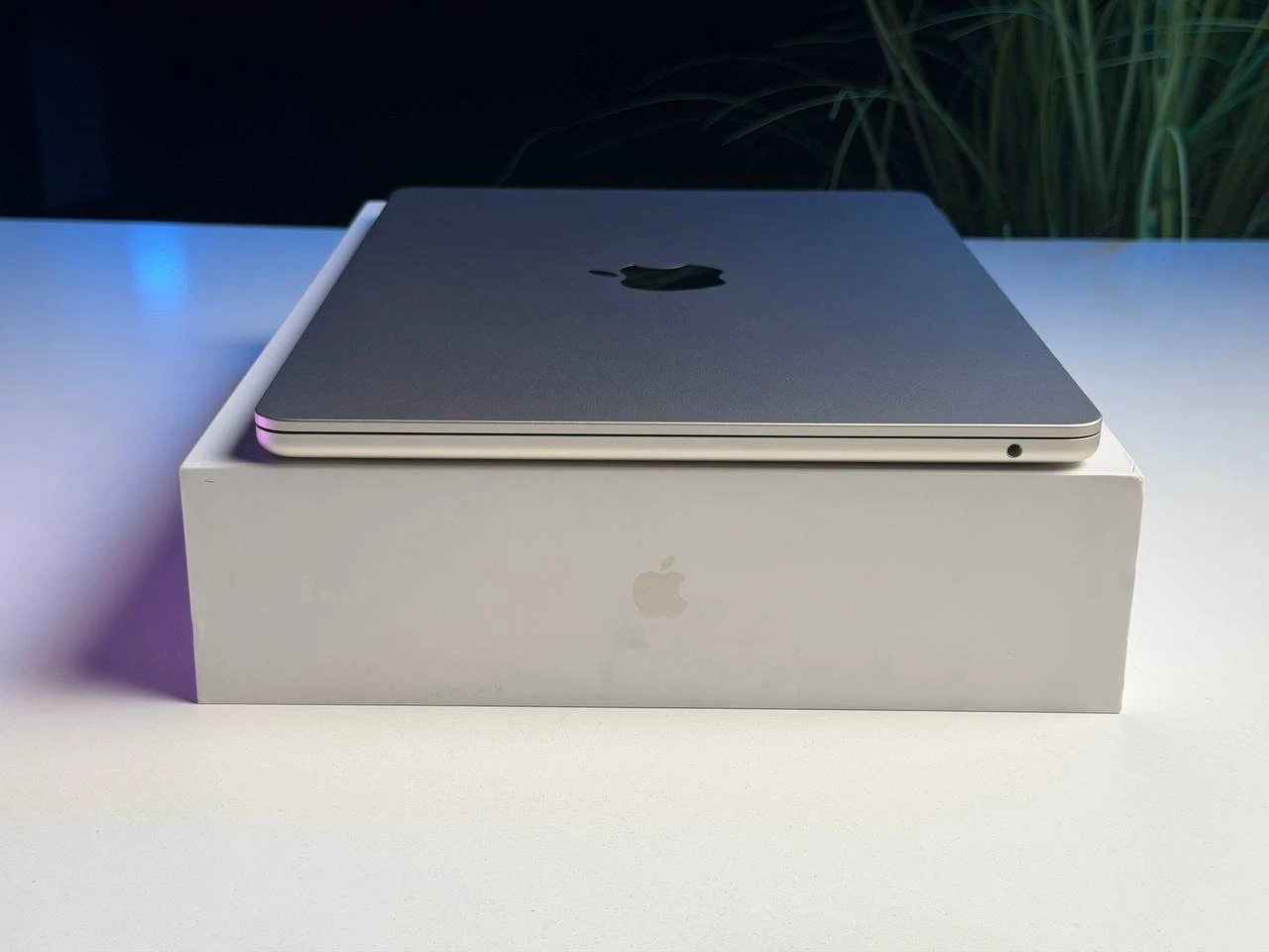 ВЖИВАНИЙ Б/У MacBook Air 13.6" M2/8CPU/8GPU/8GB/256GB Silver 2022 (MLXY3) - Состояние: хороший | Аккумулятор: 91% | Комплектация: полный | Гарантия: 3 мес.
