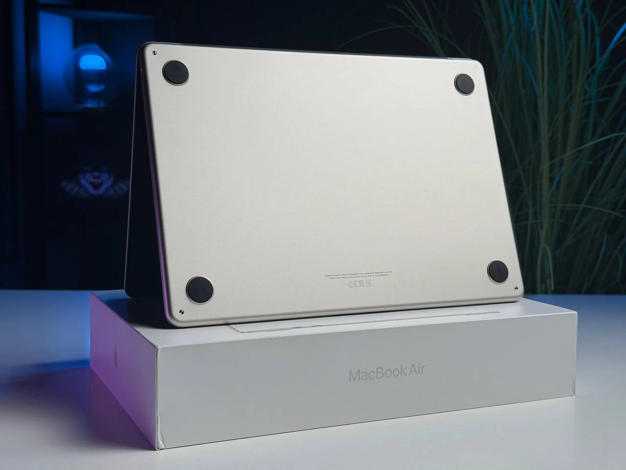 ВЖИВАНИЙ Б/У MacBook Air 13.6" M2/8CPU/8GPU/8GB/256GB Silver 2022 (MLXY3) - Состояние: хороший | Аккумулятор: 91% | Комплектация: полный | Гарантия: 3 мес.