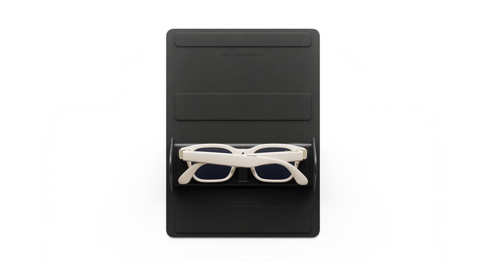 Зарядный кейс Meta Charging Case для очков AI Glasses [Adventurer / Fury / Starfire] - Cream