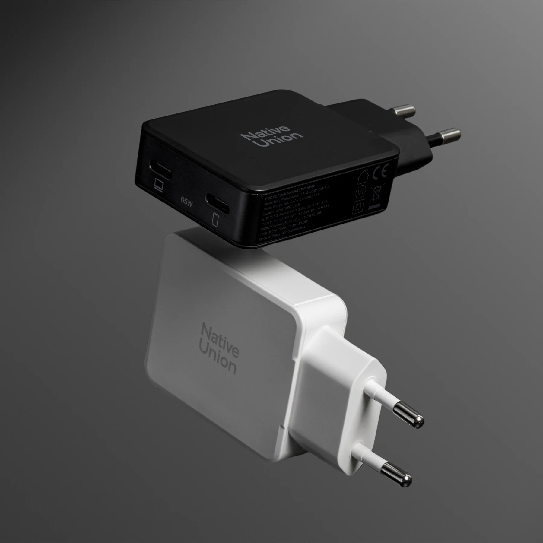 Зарядний пристрій Native Union Pocket GaN Charger PD 65W Dual USB-C - White (POCK-PD65-WHT-EU)