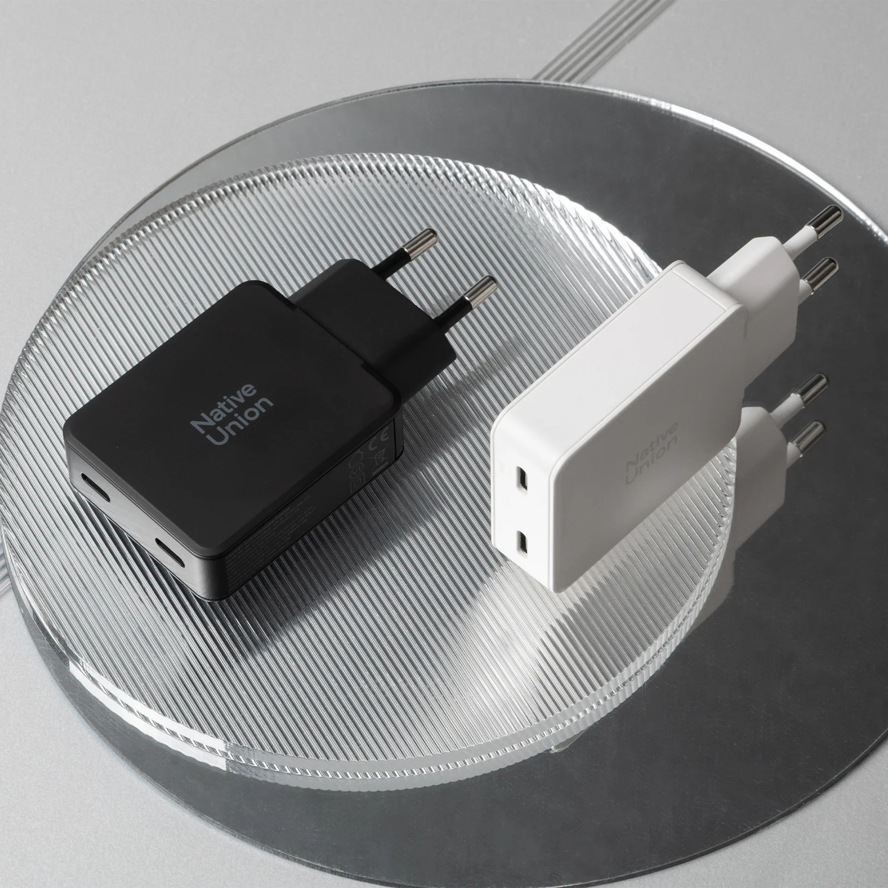 Зарядний пристрій Native Union Pocket GaN Charger PD 65W Dual USB-C - White (POCK-PD65-WHT-EU)