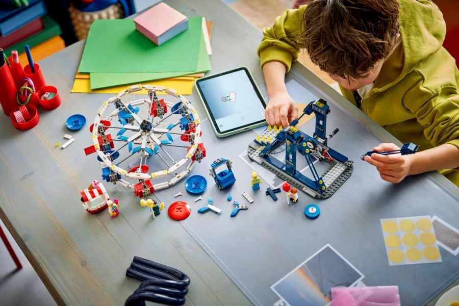 Блоковий конструктор LEGO Creator Знакове колесо огляду (31389)