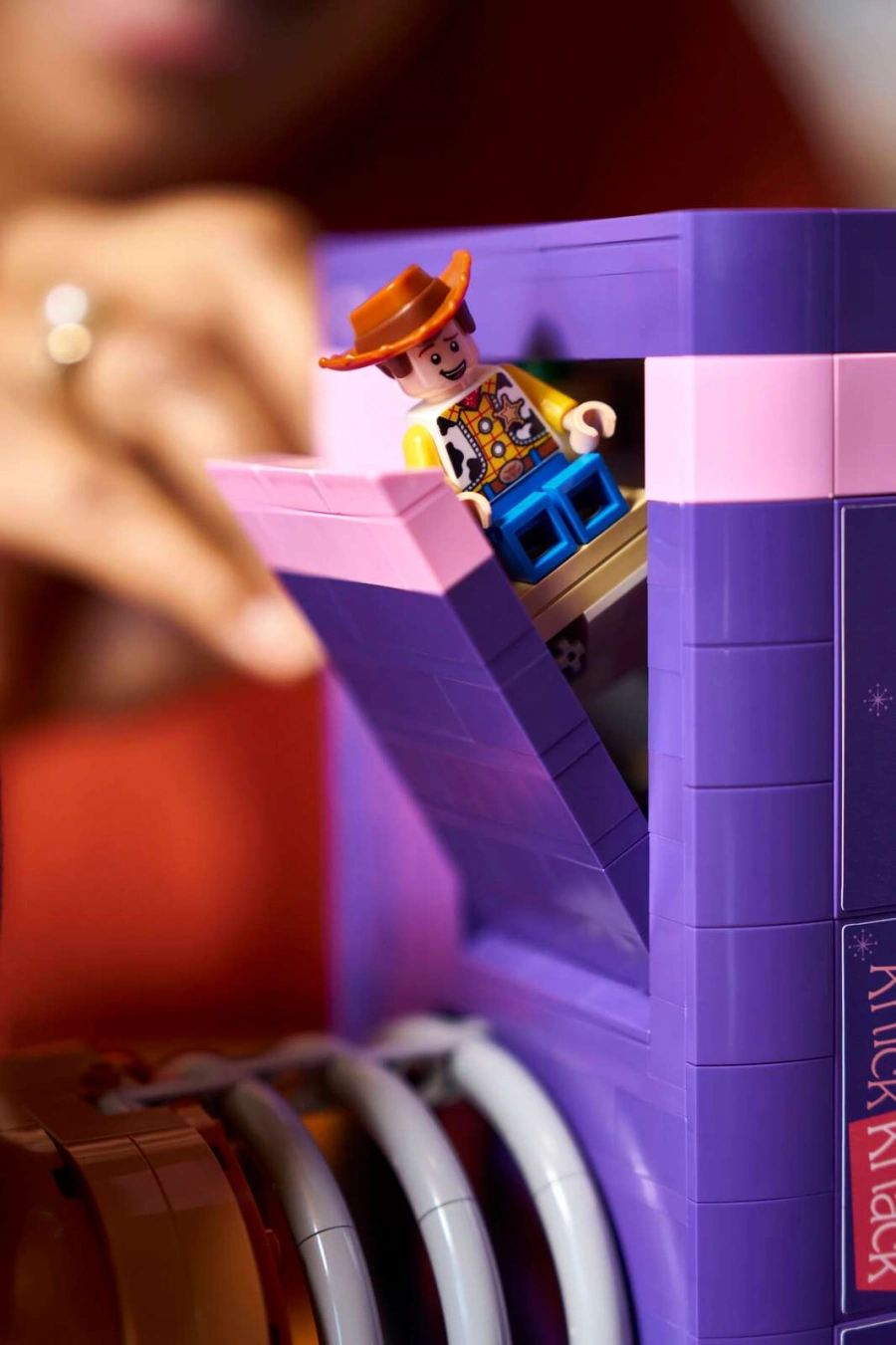 Блоковий конструктор LEGO Disney Pixar Книжкові підставки «Собачка Спіралька» з «Історії іграшок» (43301)