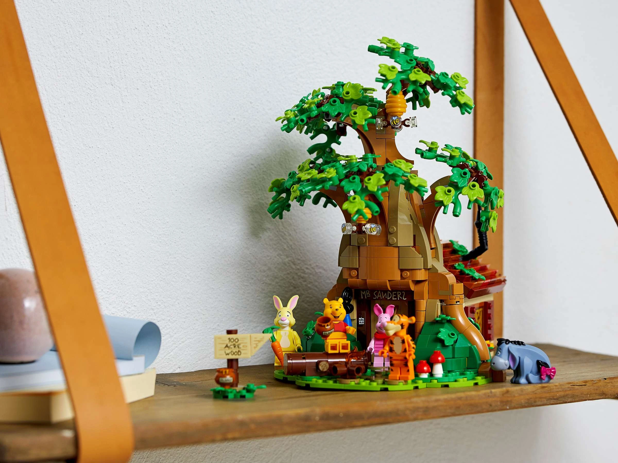 Блоковий конструктор LEGO Ideas Вінні-Пух (21326)