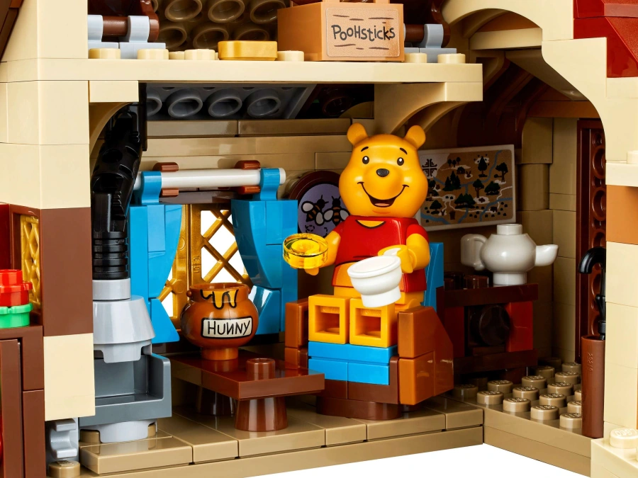 Блоковий конструктор LEGO Ideas Вінні-Пух (21326)