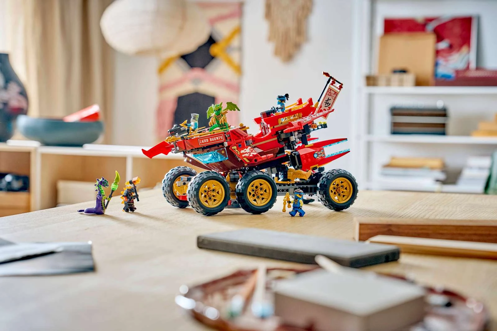 Блоковий конструктор LEGO Ninjago Райська земля (71869)