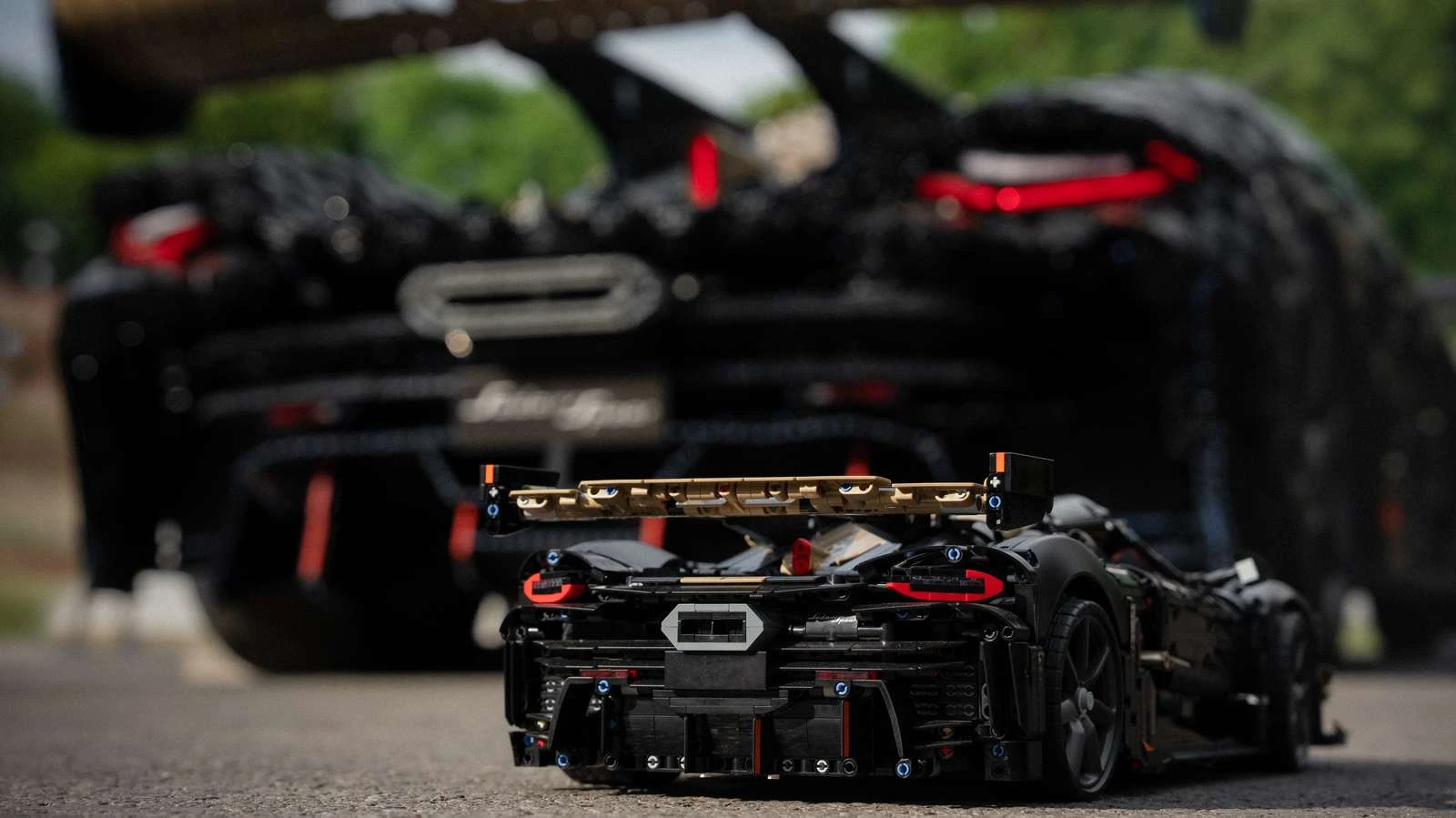 Блоковий конструктор LEGO Technic Мегакар Koenigsegg Sadair's Spear (42232)