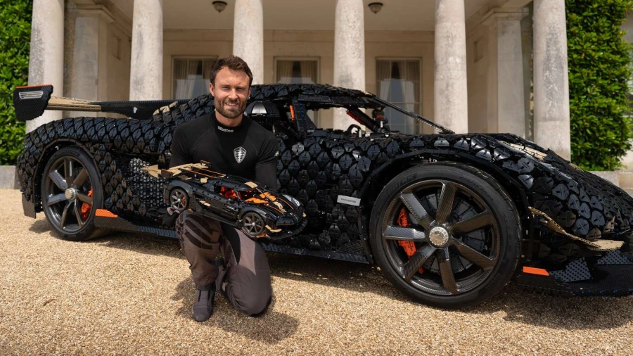 Блоковий конструктор LEGO Technic Мегакар Koenigsegg Sadair's Spear (42232)