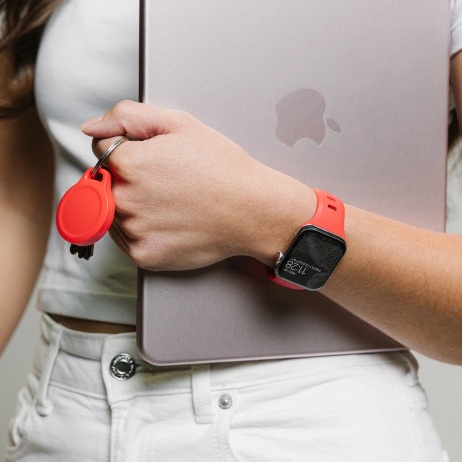 Чехол-брелок для AirTag NOMAD Rugged Keychain - Crush (NM009520858)
