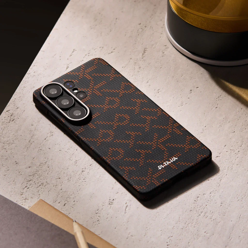 Чехол Pitaka Edge Ultra-Slim Case with Aaron Button for Samsung Galaxy S26 Ultra - Black/Orange (KS2602UPTK)