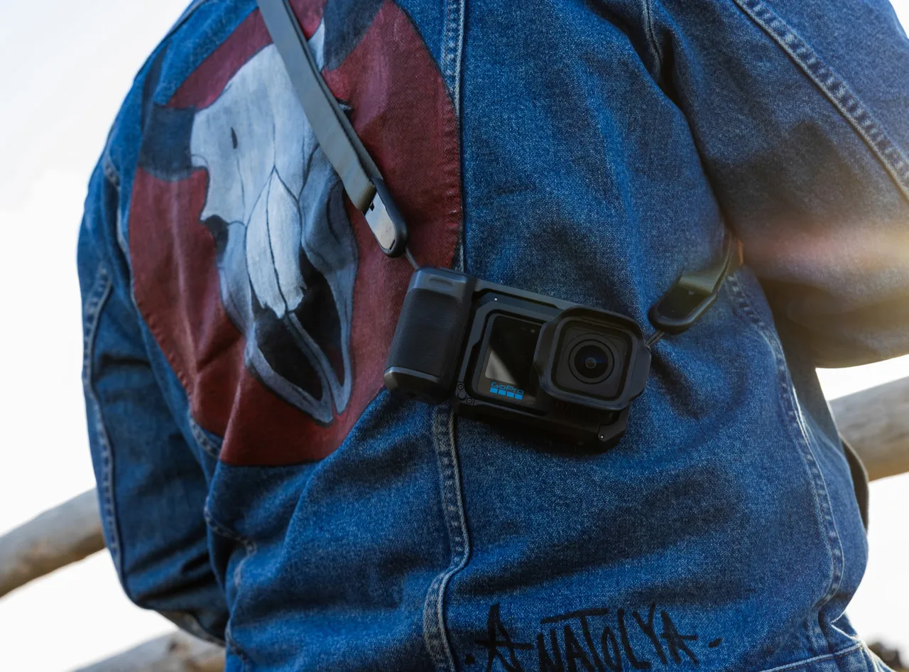 Экшн-камера GoPro MISSION 1 PRO Grip Edition (CHDRW-011-RW)