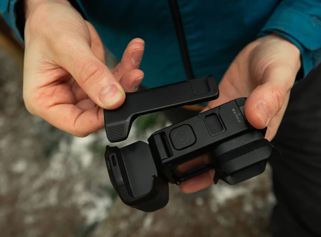 Экшн-камера GoPro MISSION 1 PRO Grip Edition (CHDRW-011-RW)
