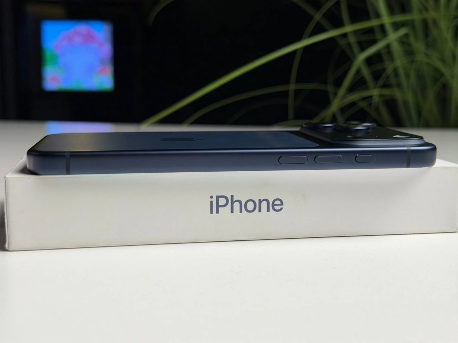 OPEN BOX Apple iPhone 17 Pro Max 512GB eSim Deep Blue (MFXM4, MFYE4) - Состояние: идеальное | Аккумулятор: 100% | Комплектация: полный | Гарантия: 3 мес.