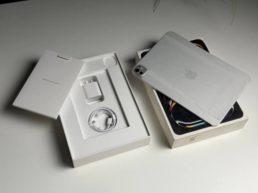 OPEN BOX Планшет Apple iPad Pro 11" M5 2025 Wi-Fi 256GB with Standard glass - Silver (MDWL4) - Стан: ідеальний | Акумулятор: 100% | Комплектація: повний | Гарантія: 12 міс.