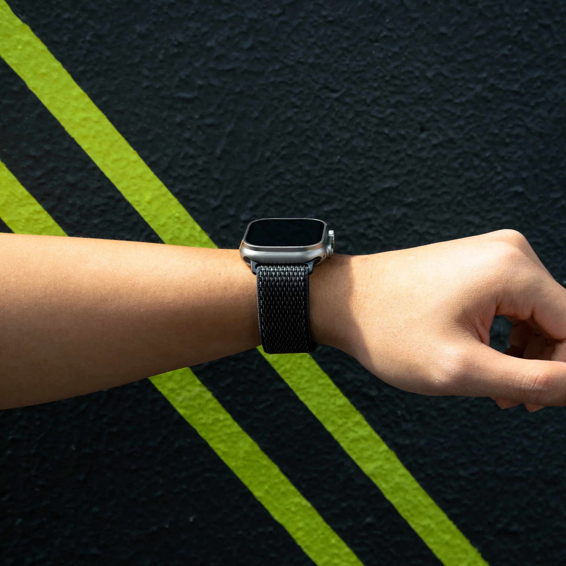 Ремешок Native Union Active Sport Loop Band for Apple Watch 40/41/42mm - Black (ACTLOOP-AW-S-BLK)