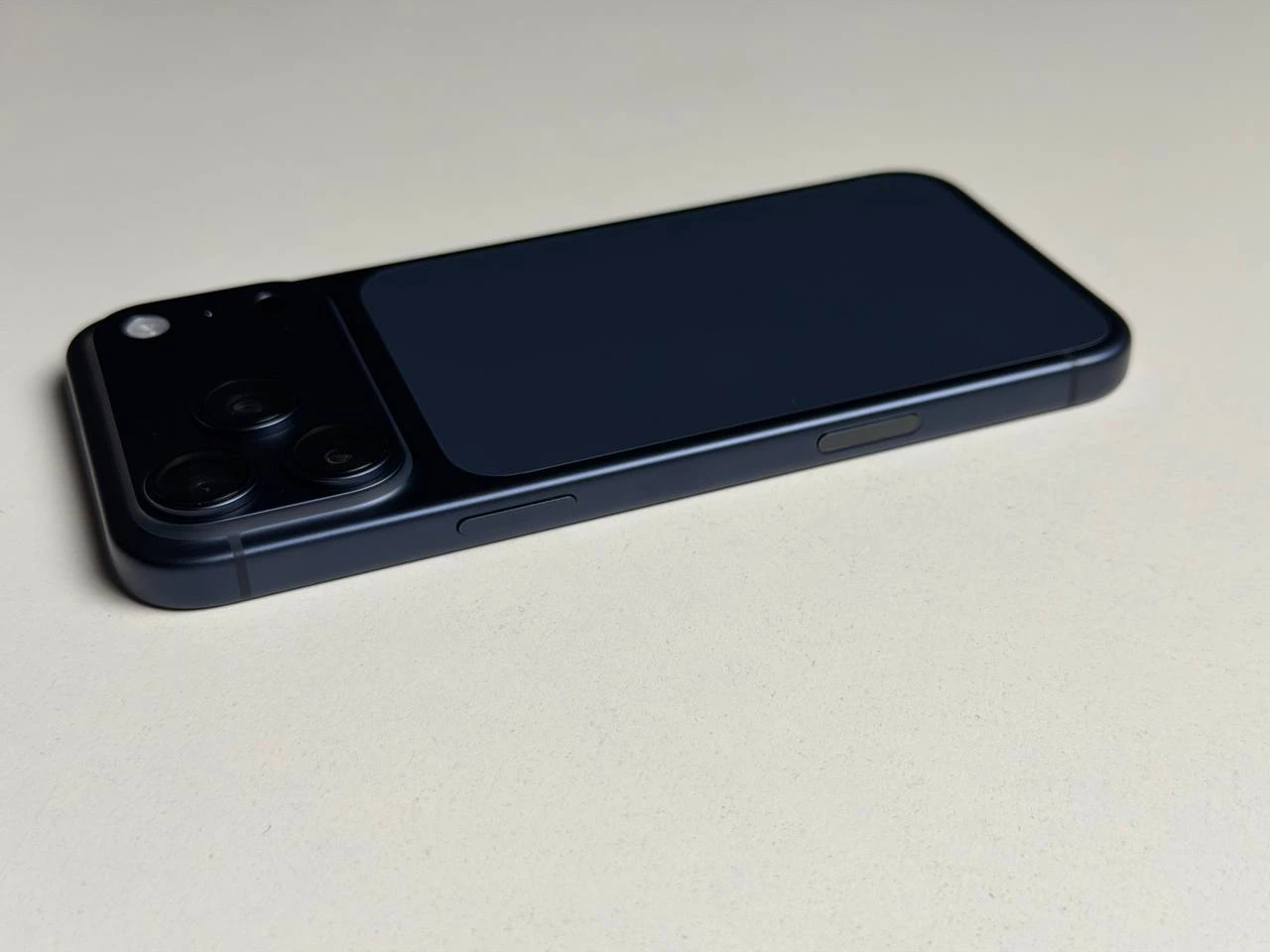 SWAP Apple iPhone 17 Pro Max 2TB eSim Deep Blue (MFXU4, MFYL4) - Состояние: идеальное | Аккумулятор: 100% | Комплектация: iPhone, кабель | Гарантия: 3 мес.