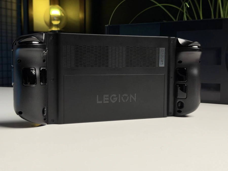 ВИТРИННАЯ Игровая приставка Lenovo Legion Go 512 GB Shadow Black (83E1004ARA) - Состояние: хороший | Аккумулятор: 100% | Комплектация: полный | Гарантия: 3 мес.