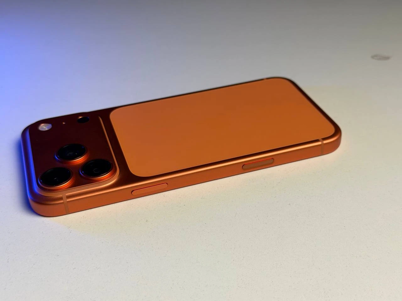 ВИТРИННЫЙ Apple iPhone 17 Pro Max 1TB eSim Cosmic Orange (MFXP4, MFYG4) - Состояние: идеальное | Аккумулятор: 100% | Комплектация: iPhone, кабель | Гарантия: 12 мес.