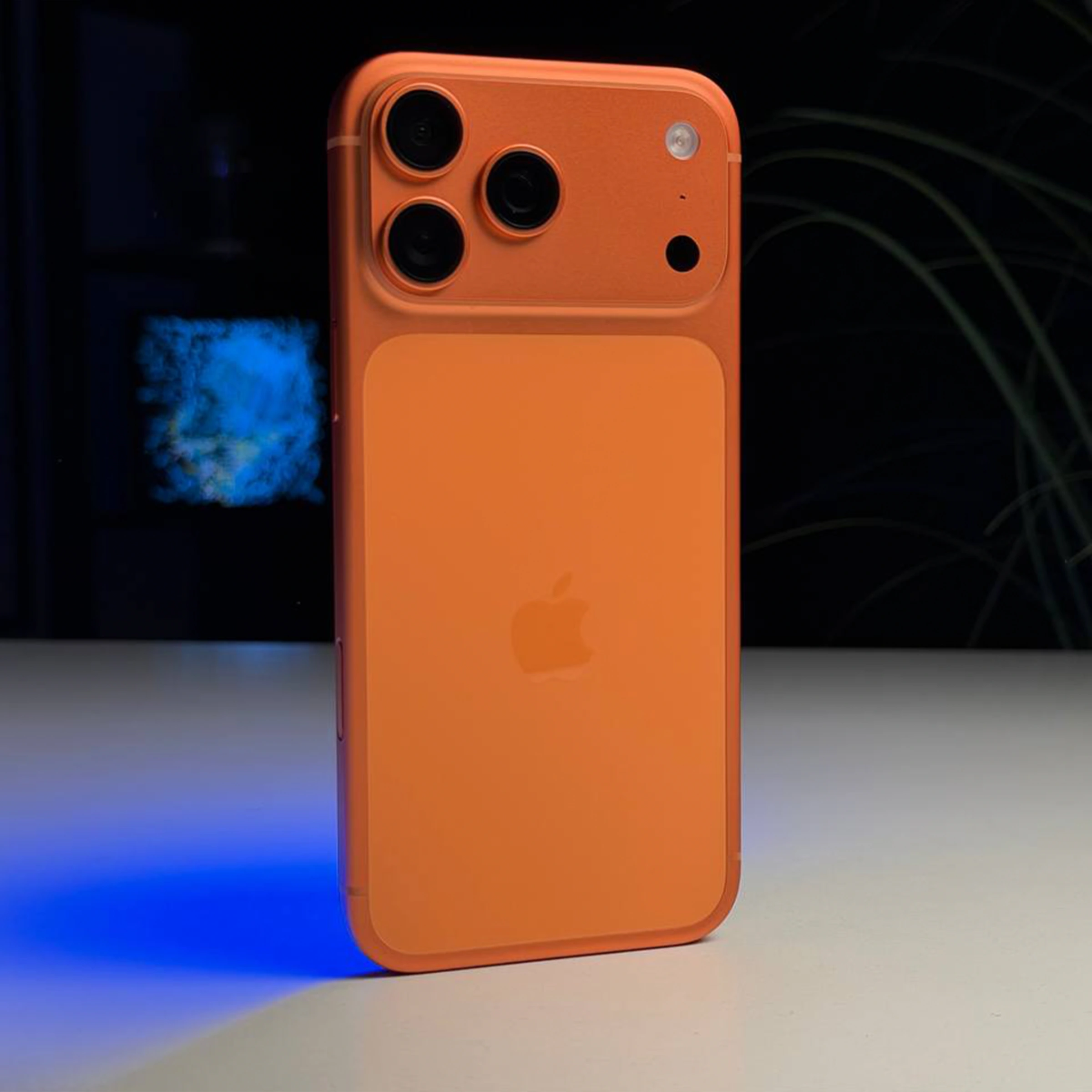 ВИТРИННЫЙ Apple iPhone 17 Pro Max 1TB eSim Cosmic Orange (MFXP4, MFYG4) - Состояние: идеальное | Аккумулятор: 100% | Комплектация: iPhone, кабель | Гарантия: 12 мес.