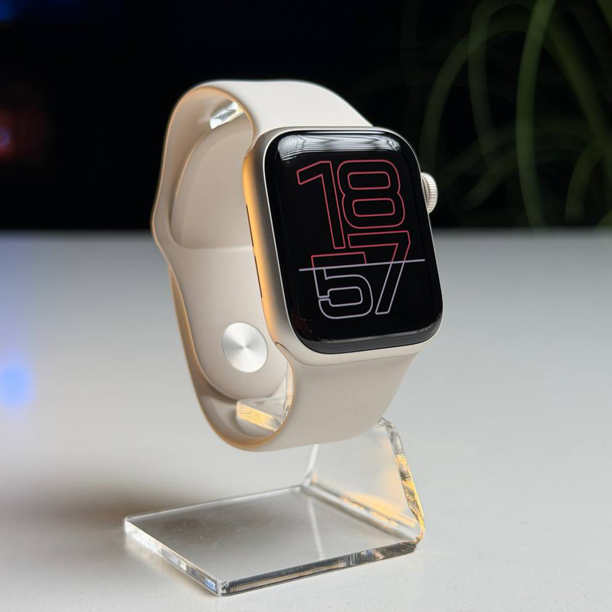ВИТРИННЫЙ Apple Watch SE 3 GPS + Cellular 40mm Starlight Aluminum Case with Starlight Sport Band - S/M (MEP64) - Состояние: идеальное | Аккумулятор: 100% | Комплектация: полный, без коробки | Гарантия: 3 мес.