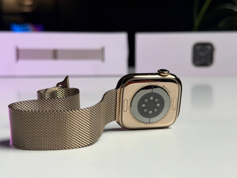 ВИТРИННЫЙ Apple Watch Series 11 GPS + Cellular 42mm Gold Titanium Case with Gold Milanese Loop (MF8Y4) - Состояние: идеальное | Аккумулятор: 100% | Комплектация: полный | Гарантия: 9 мес.