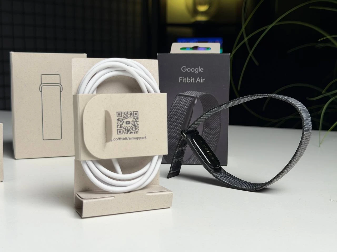 ВИТРИННЫЙ Фитнес-трекер Google Fitbit Air - Obsidian (GA09509) - Состояние: хорошее | Аккумулятор: 100% | Комплектация: полный | Гарантия: 3 мес.