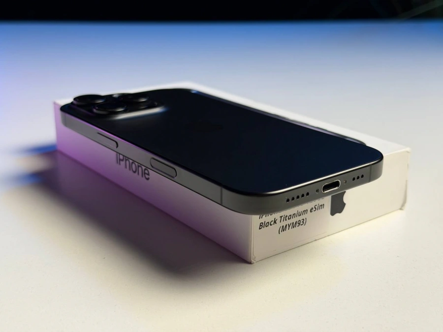 ВЖИВАНИЙ Б/У Apple iPhone 16 Pro 128GB eSim Black Titanium (MYM93) - Состояние: хорошее | Аккумулятор: 94% | Комплектация: полный | Гарантия: 3 мес.