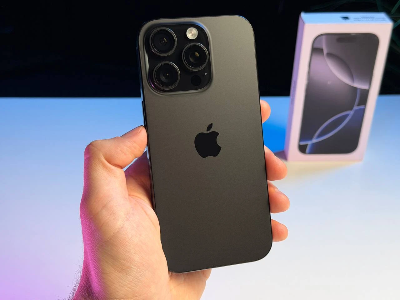 ВЖИВАНИЙ Б/У Apple iPhone 16 Pro 128GB eSim Black Titanium (MYM93) - Состояние: хорошее | Аккумулятор: 94% | Комплектация: полный | Гарантия: 3 мес.