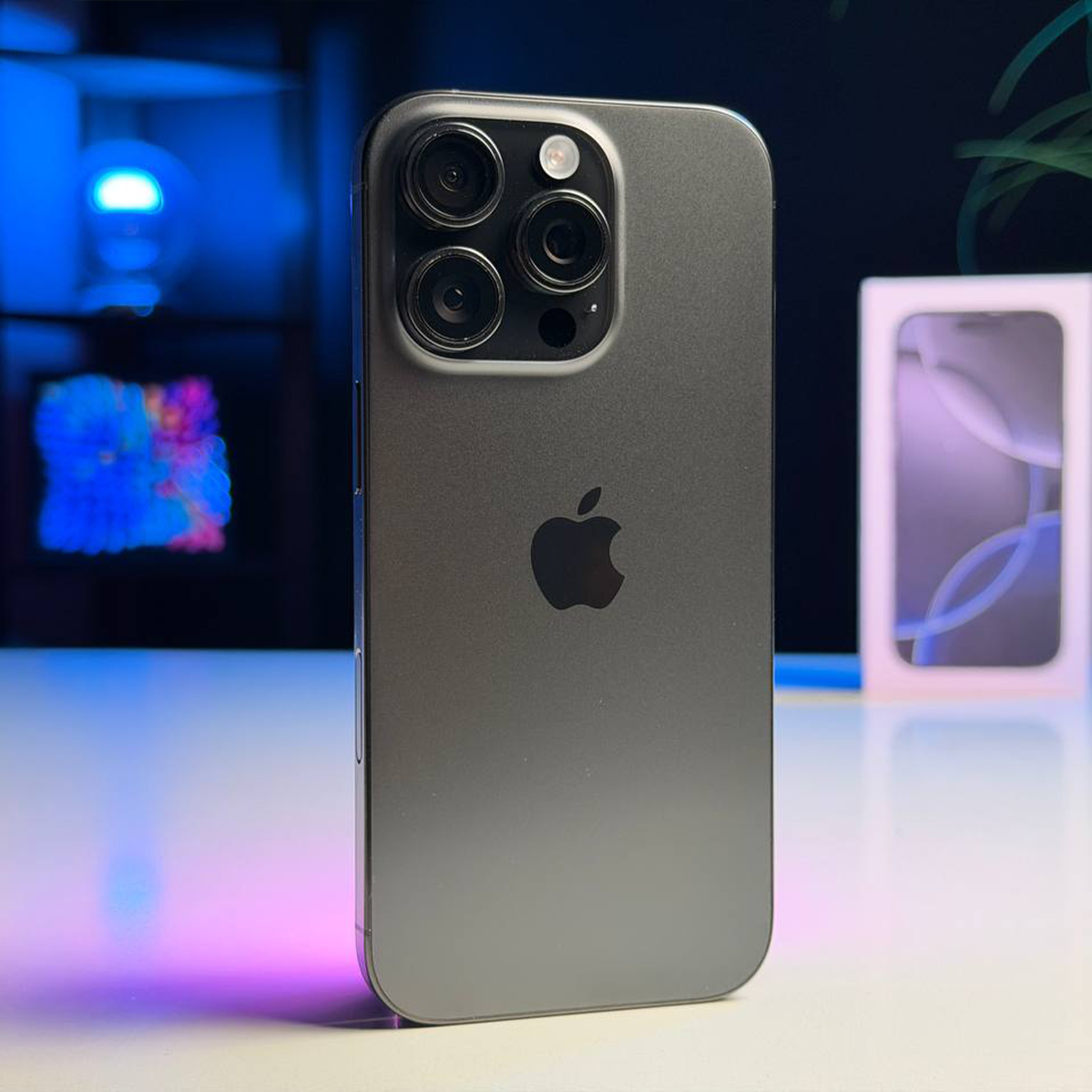 ВЖИВАНИЙ Б/У Apple iPhone 16 Pro 128GB eSim Black Titanium (MYM93) - Состояние: хорошее | Аккумулятор: 94% | Комплектация: полный | Гарантия: 3 мес.