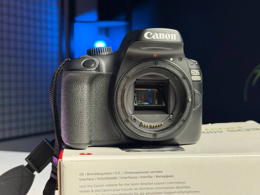ВЖИВАНИЙ Б/У CANON EOS 4000D 18-55 DC III (3011C004) - Стан: гарний | Комплектація: повний | Гарантія: 3 міс.