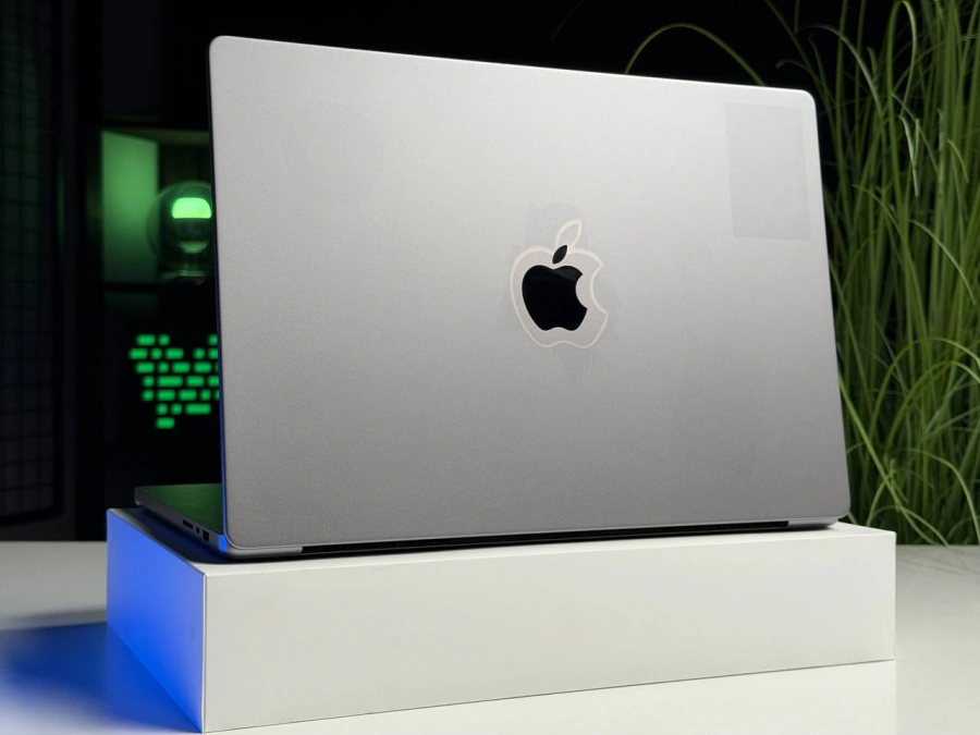 ВЖИВАНИЙ Б/У MacBook Pro 16" Space Gray (Z14W00105) 2021 - US English - Состояние: хороший | Аккумулятор: 87% | Комплектация: полный | Гарантия: 3 мес.