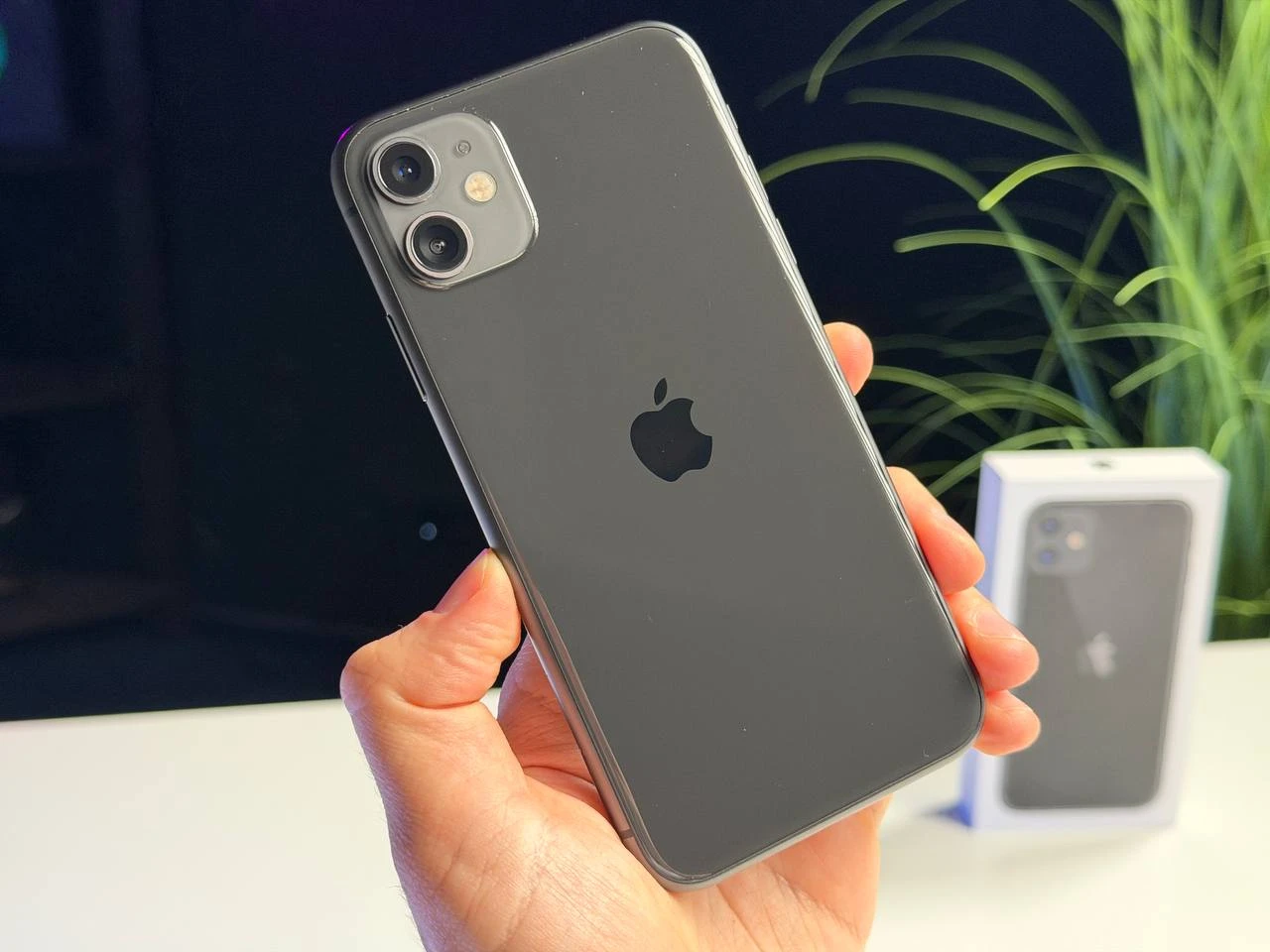 ВЖИВАНИЙ Б/У Apple iPhone 11 128GB Black (MHCX3, MHDH3) - Состояние: хороший | Аккумулятор: 100% | Комплектация: полный | Гарантия: 3 мес.