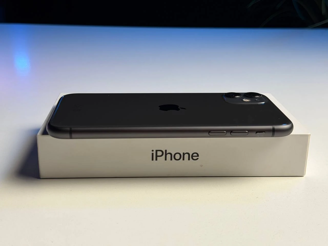 ВЖИВАНИЙ Б/У Apple iPhone 11 64GB Black (MHCP3, MHDA3) - Состояние: хороший | Аккумулятор: 100% | Комплектация: полный | Гарантия: 3 мес.