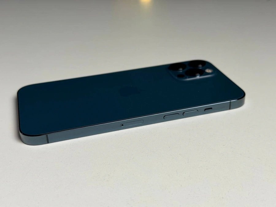 ВЖИВАНИЙ Б/У Apple iPhone 12 Pro Max 256GB Pacific Blue (MGCN3, MGDF3) - Стан: гарний | Акумулятор: 100% | Комплектація: iPhone, кабель | Гарантія: 3 міс.