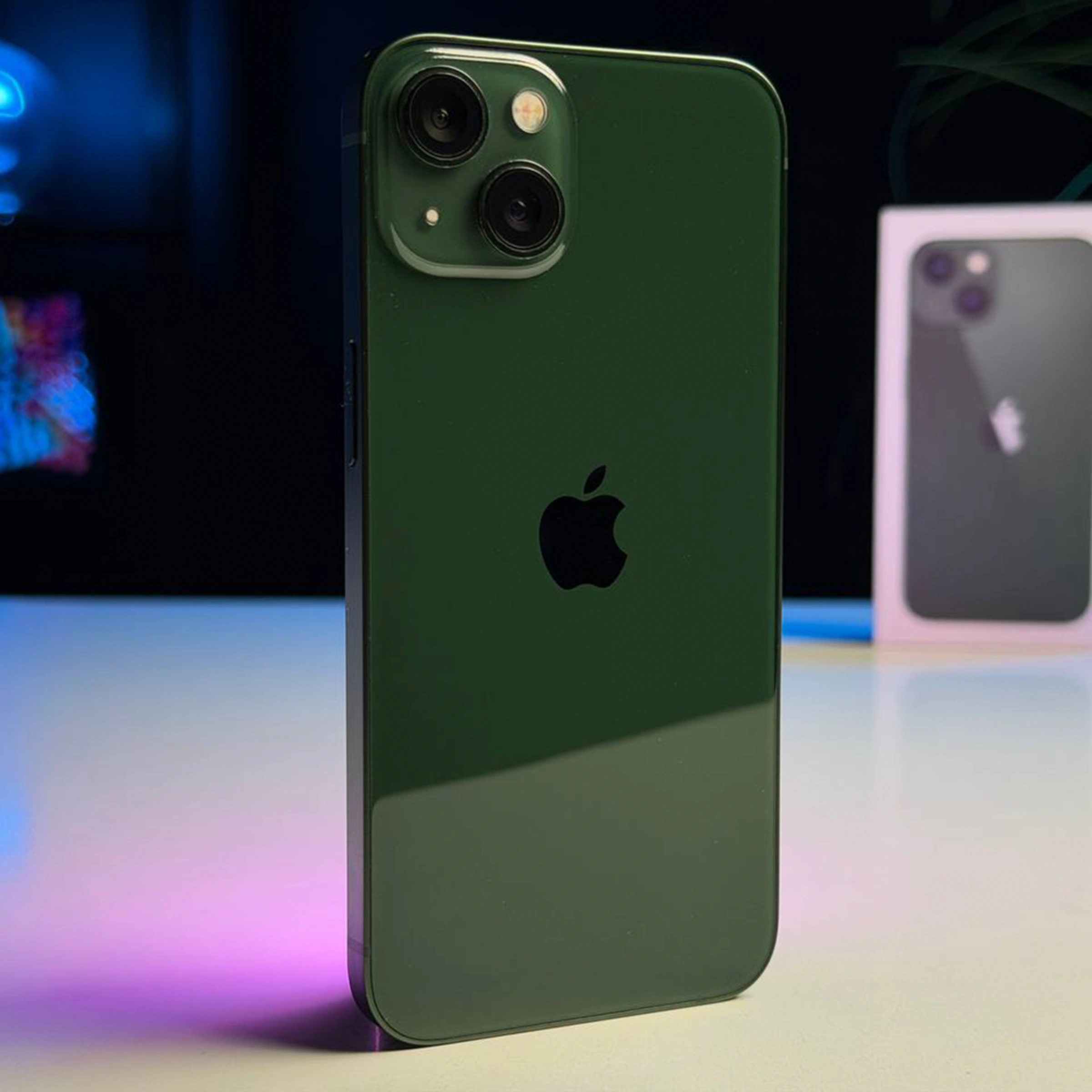 ВЖИВАНИЙ Б/У Apple iPhone 13 256GB Green (MNGE3, MNGL3) - Состояние: хороший | Аккумулятор: 100% | Комплектация: полный | Гарантия: 3 мес.