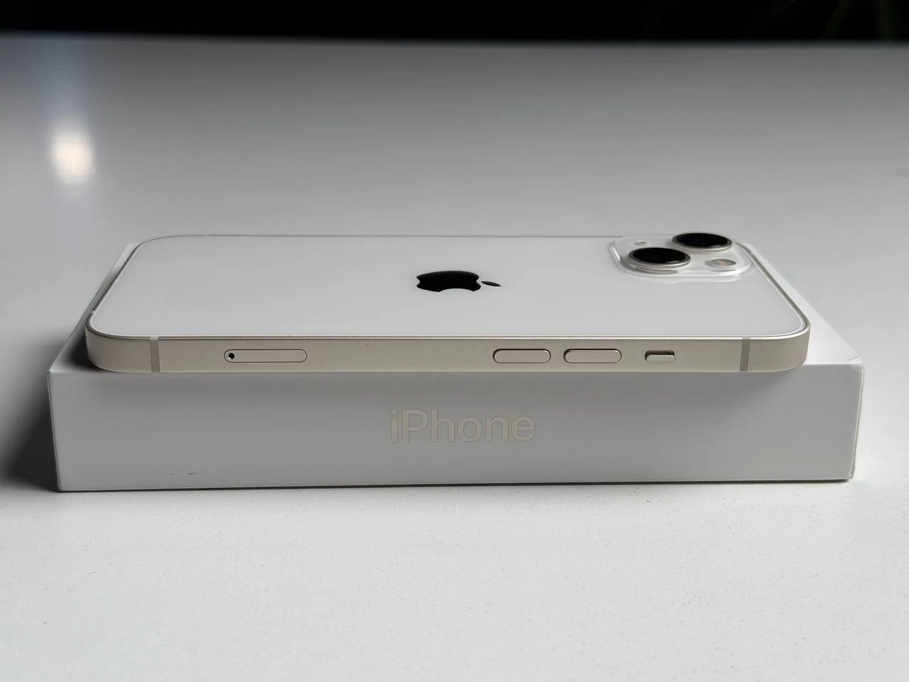 ВЖИВАНИЙ Б/У Apple iPhone 13 256GB Starlight (MLMX3, MLQ73) - Состояние: хороший | Аккумулятор: 100% | Комплектация: полный | Гарантия: 3 мес.