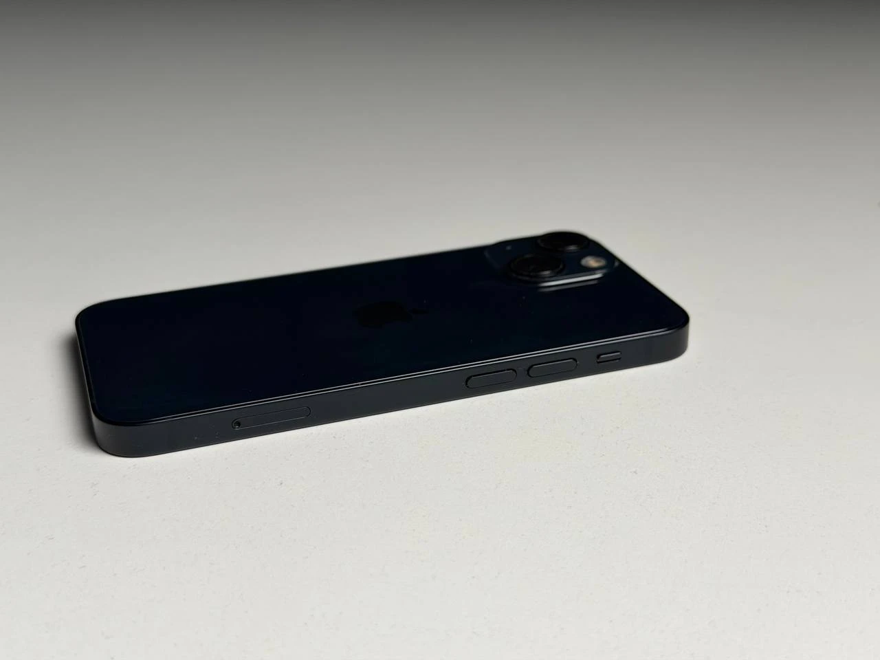 ВЖИВАНИЙ Б/У Apple iPhone 13 Mini 128GB Midnight (MLHM3, MLK03) - Стан: гарний | Акумулятор: 87% | Комплектація: iPhone, кабель | Гарантія: 3 міс.